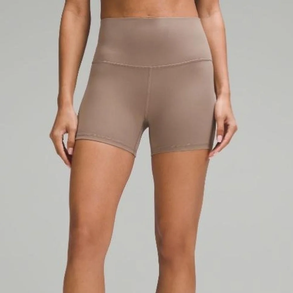 Lululemon Size 12 Wunder Train High Rise Short 4” Mocha Yoga Training NWT
